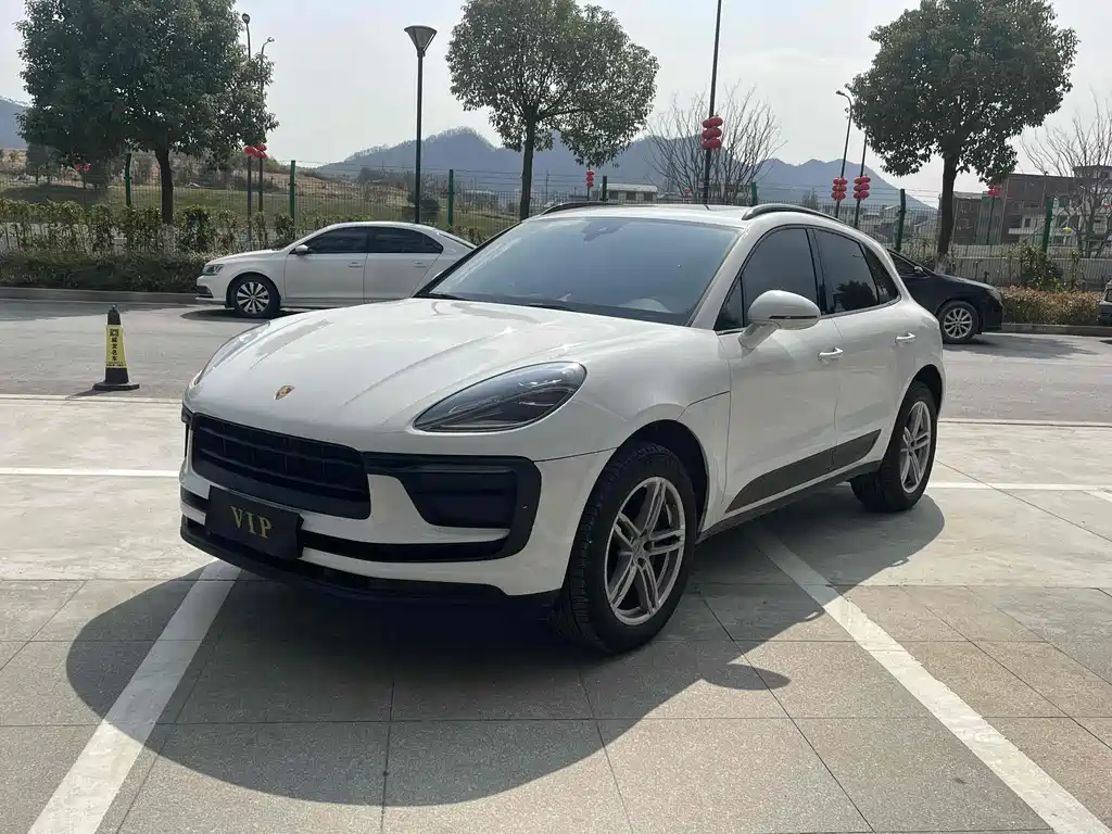 Porsche Macan 2024