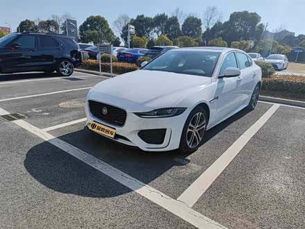 捷豹XEL 2022款 2.0T 250PS R-DYNAMIC S进取运动版