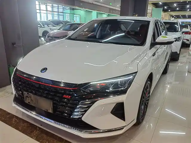 DONGFENG YI HYUN MAX