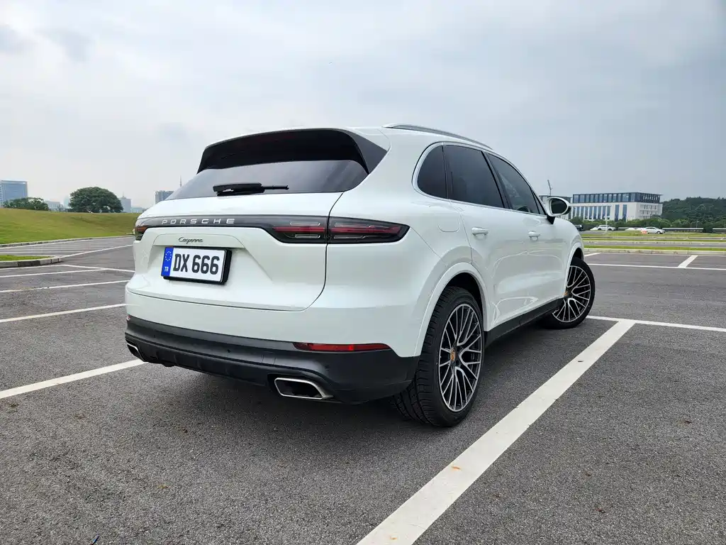 Porsche Cayenne 2019 Cayenne 3.0T
