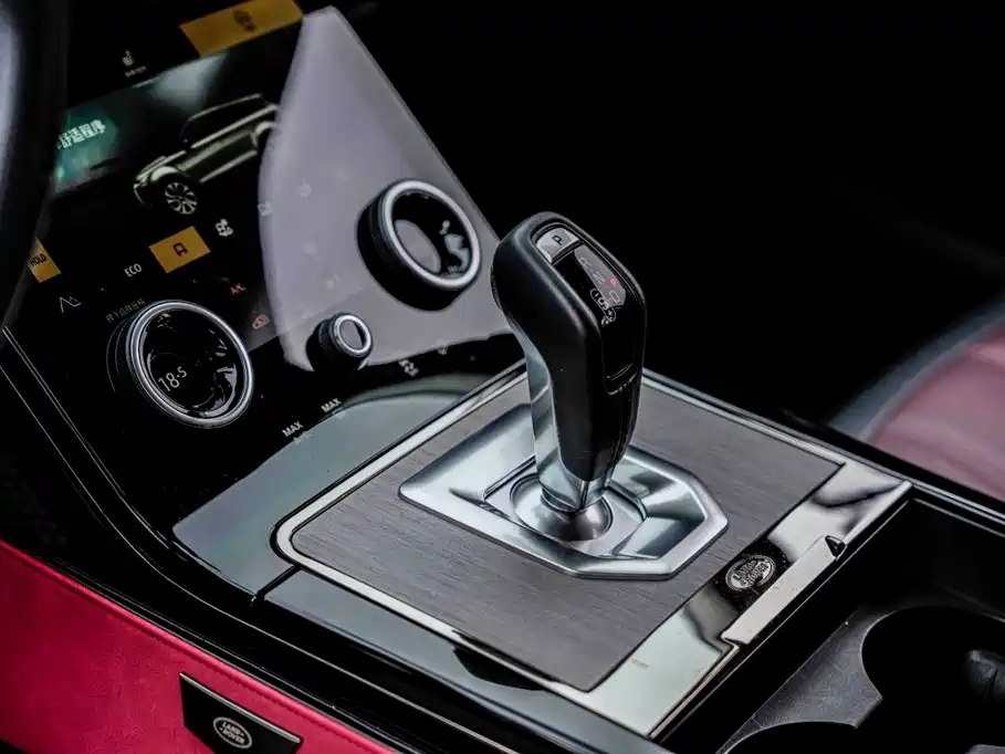 LAND ROVER RANGE ROVER AURORA