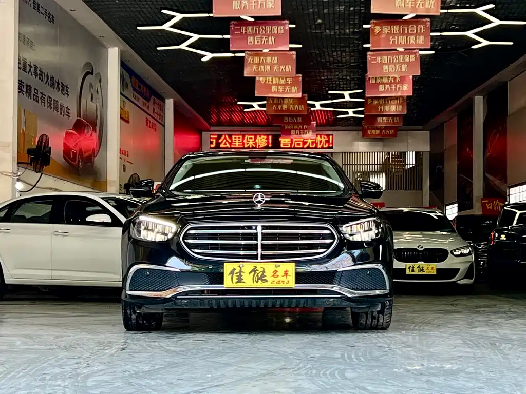 MERCEDES-BENZ E CLASS