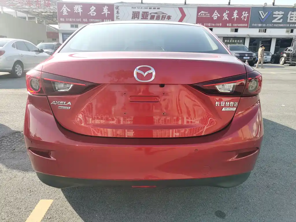 MAZDA  3 ANGKESAILA