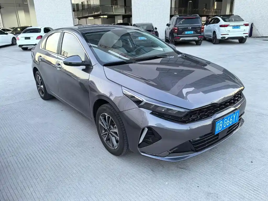 KIA K3
