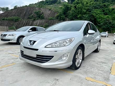 标致408 2011款 2.0L 自动舒适版