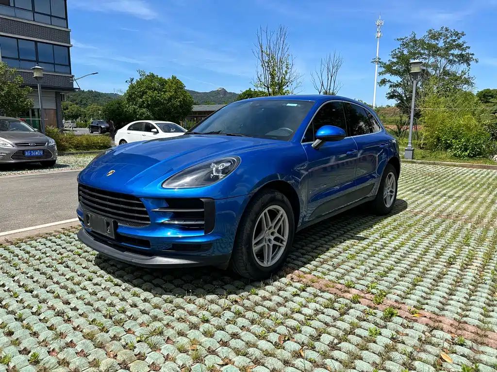 Купить Porsche Macan