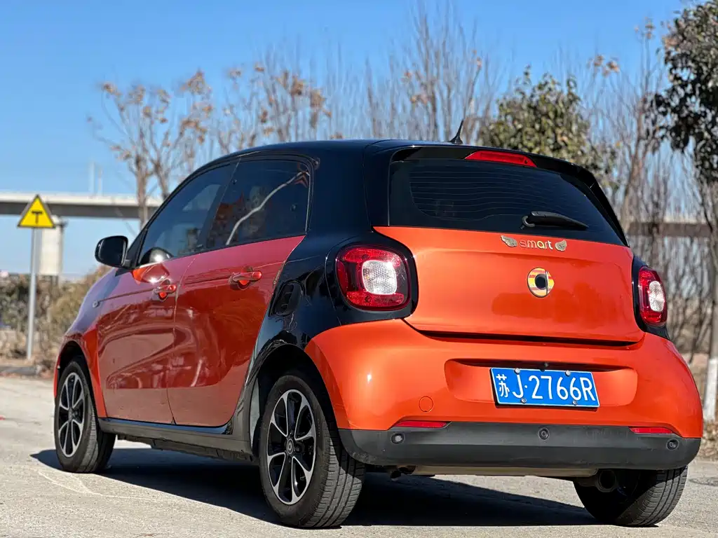 SMART FORFOUR