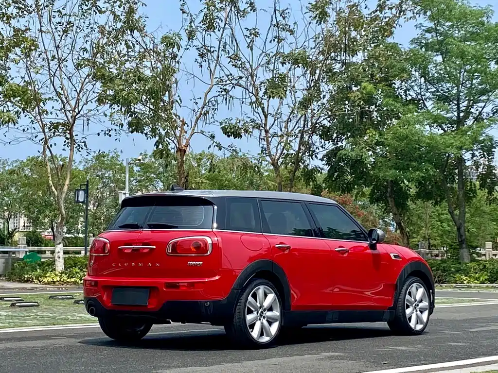 MINI CLUBMAN