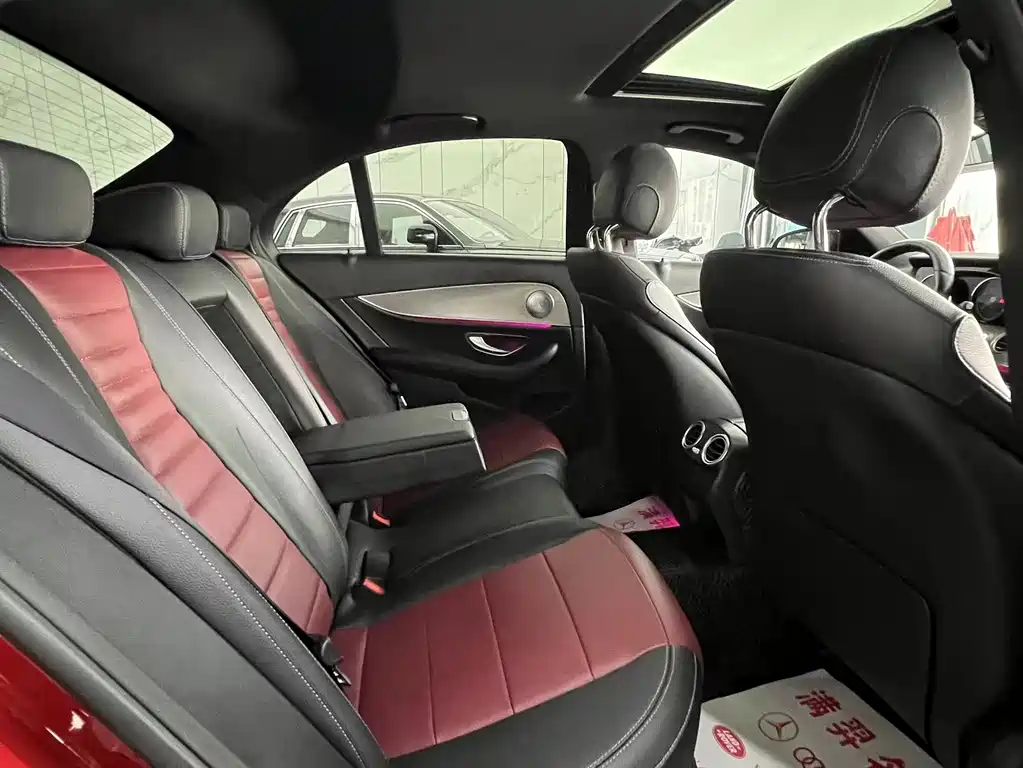 MERCEDES-BENZ E CLASS