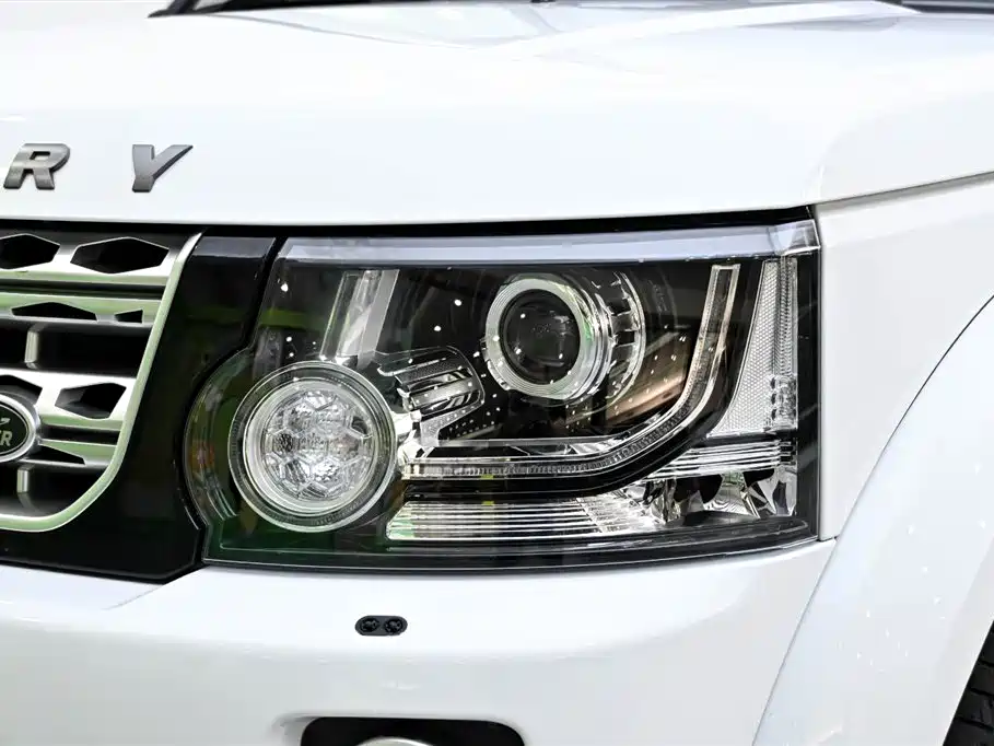Land Rover Discovery 2016 3.0 SDV6 HSE
