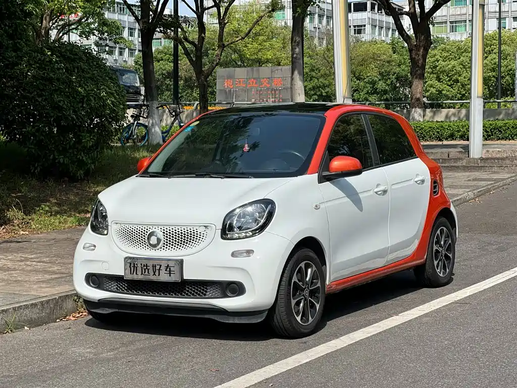 SMART FORFOUR