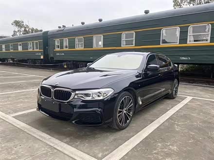 宝马5系 2019款 530Li 领先型 M运动套装