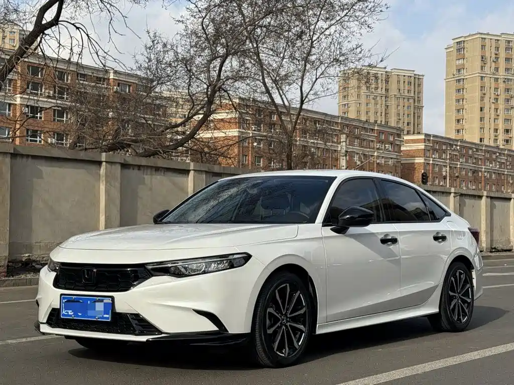 Тяньчэн 2022 модельного года 240TURBO CVT Престижная версия 14000 km 2022