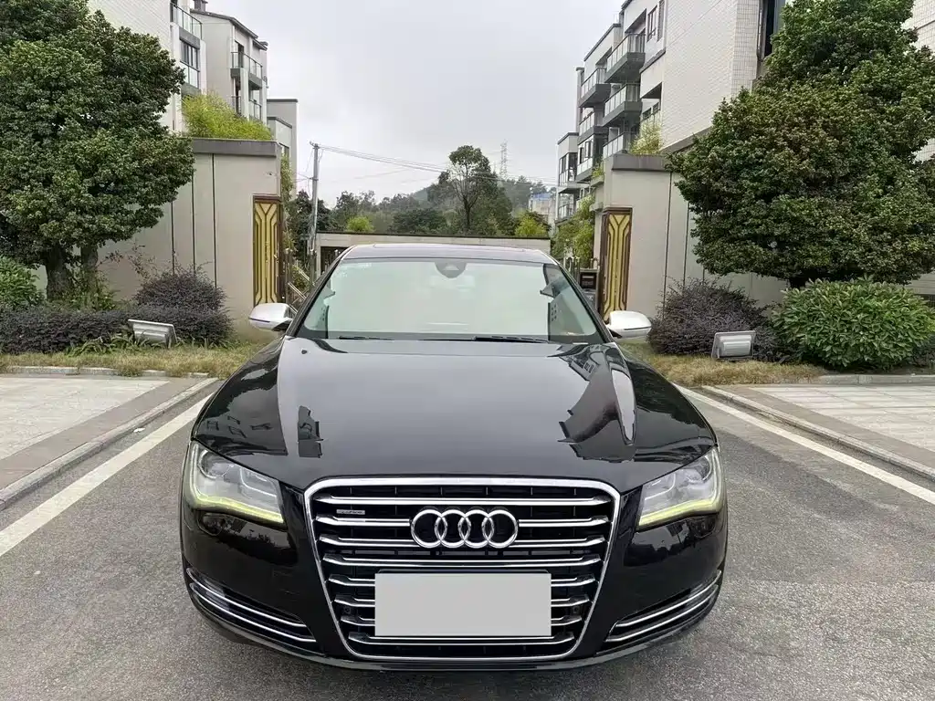 Audi A8 2011 A8L 3.0 TFSI quattro Comfort (213kW