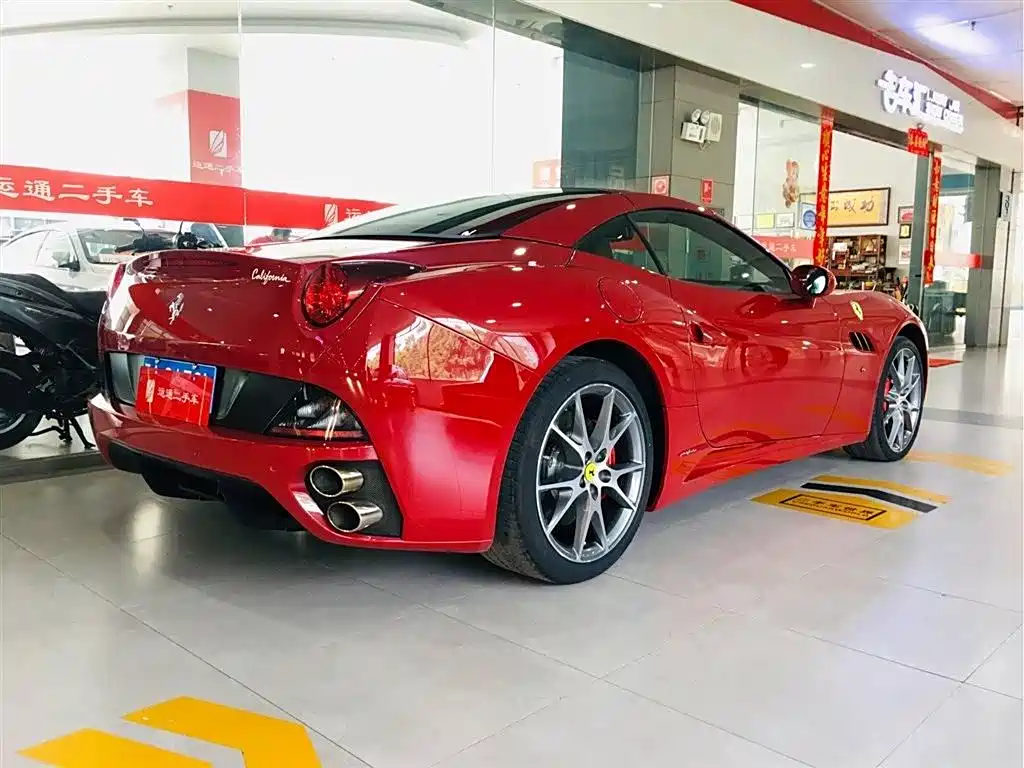 Ferrari California T 2009 4.3L