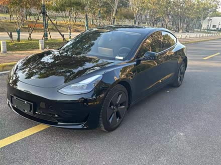 Model 3 2022款 后轮驱动版