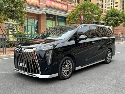 传祺M8 2023款 宗师系列 双擎 至尊版
