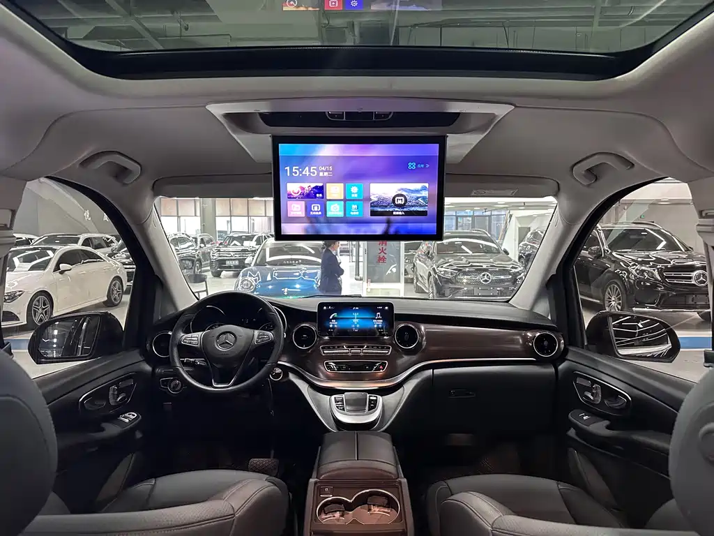 MERCEDES-BENZ V CLASS