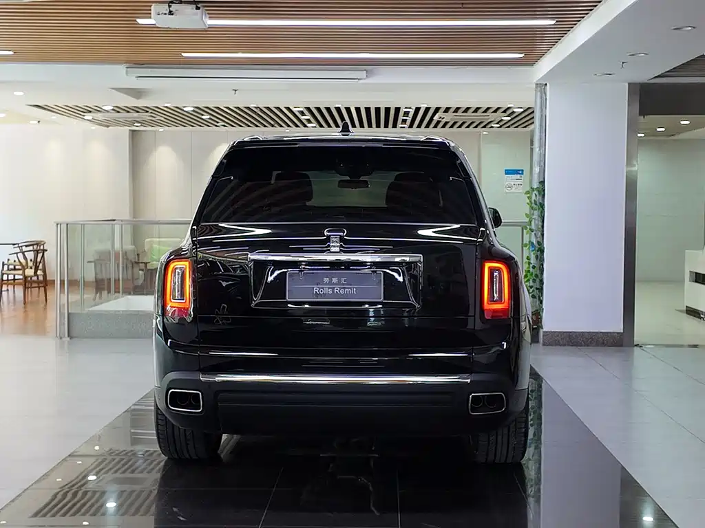 ROLLS-ROYCE CULLINAN