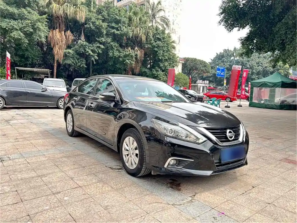 NISSAN TEANA