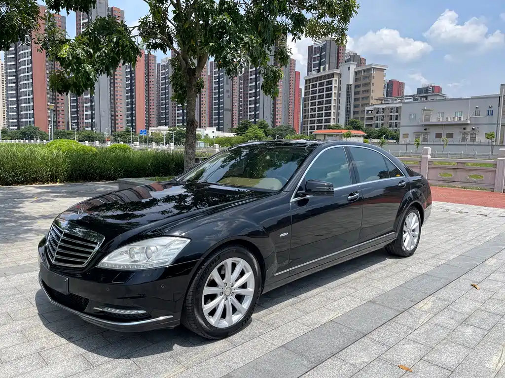 Mercedes-Benz S-Class 2013