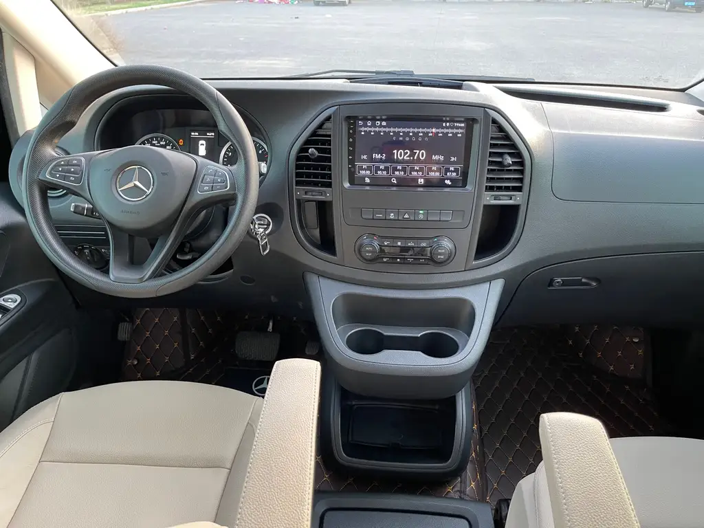 MERCEDES-BENZ VITO