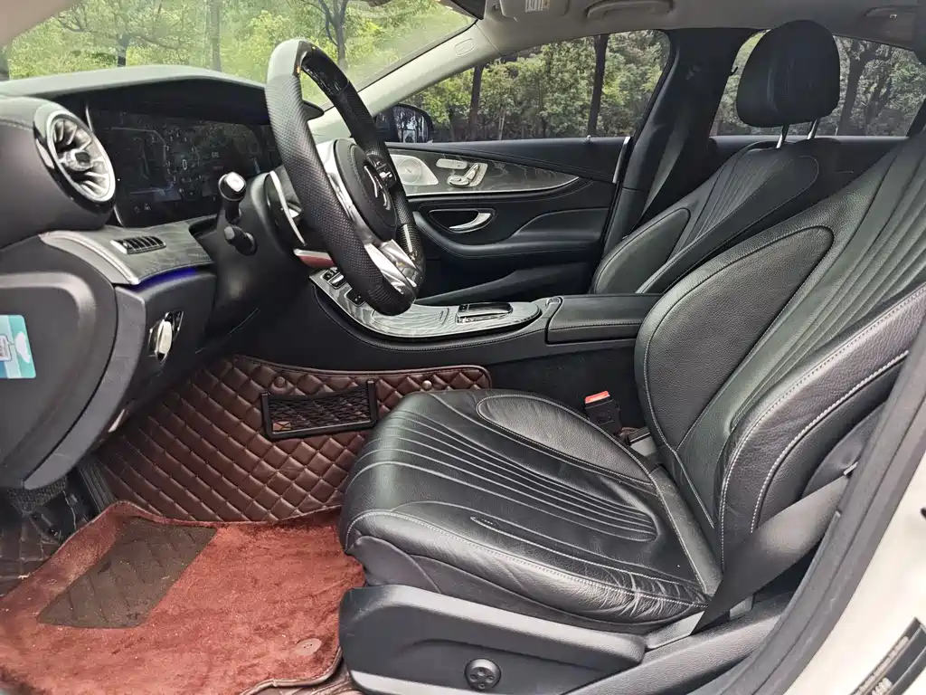 MERCEDES-BENZ  CLS