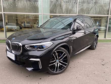 宝马X5 2022款 xDrive 40Li 尊享型M运动套装