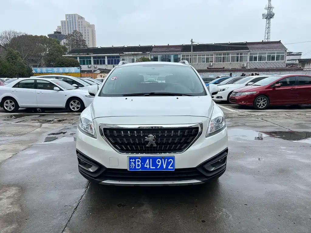 PEUGEOT 3008