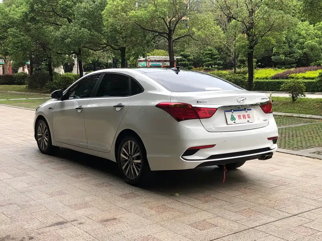 HYUNDAI NAME PICTURE