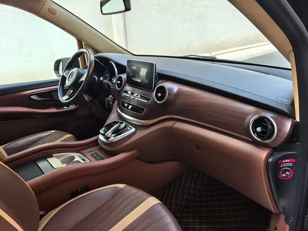 MERCEDES-BENZ V CLASS