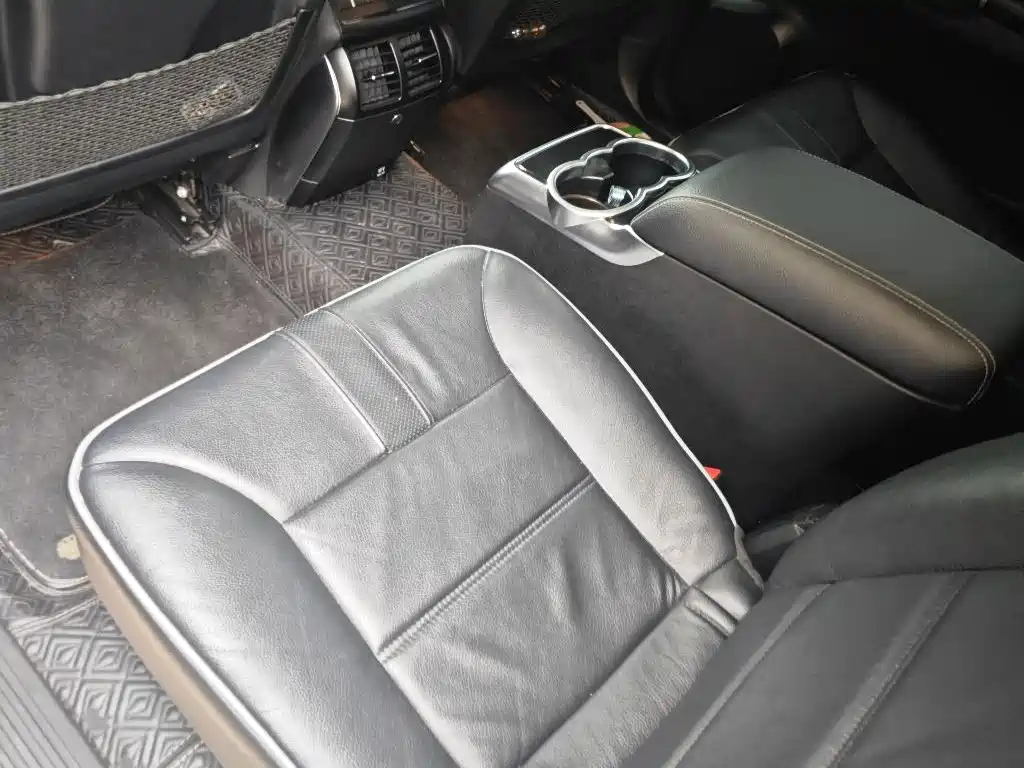 Mercedes-Benz R 2017 R 400 4MATIC