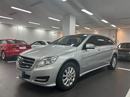 奔驰R级 2017款 R 320 4MATIC 商务型臻藏版