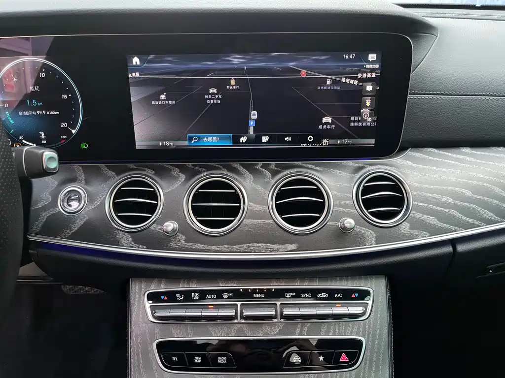 MERCEDES-BENZ E CLASS