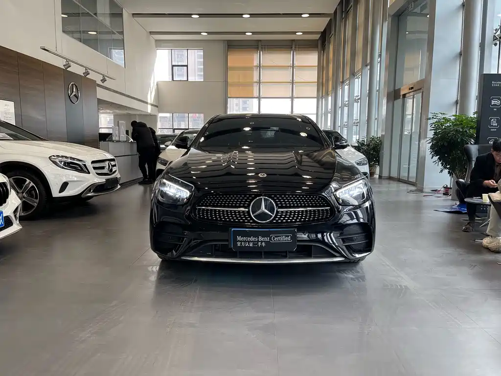 MERCEDES-BENZ E CLASS