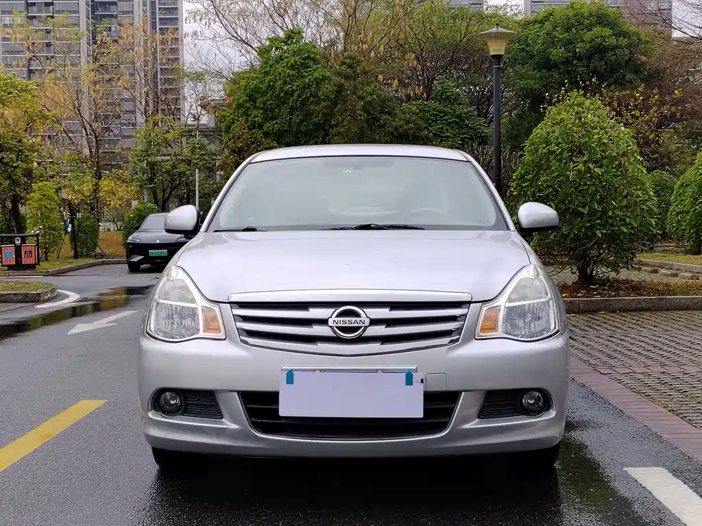 Nissan Sylphy 2012 1.6XE MT Comfort