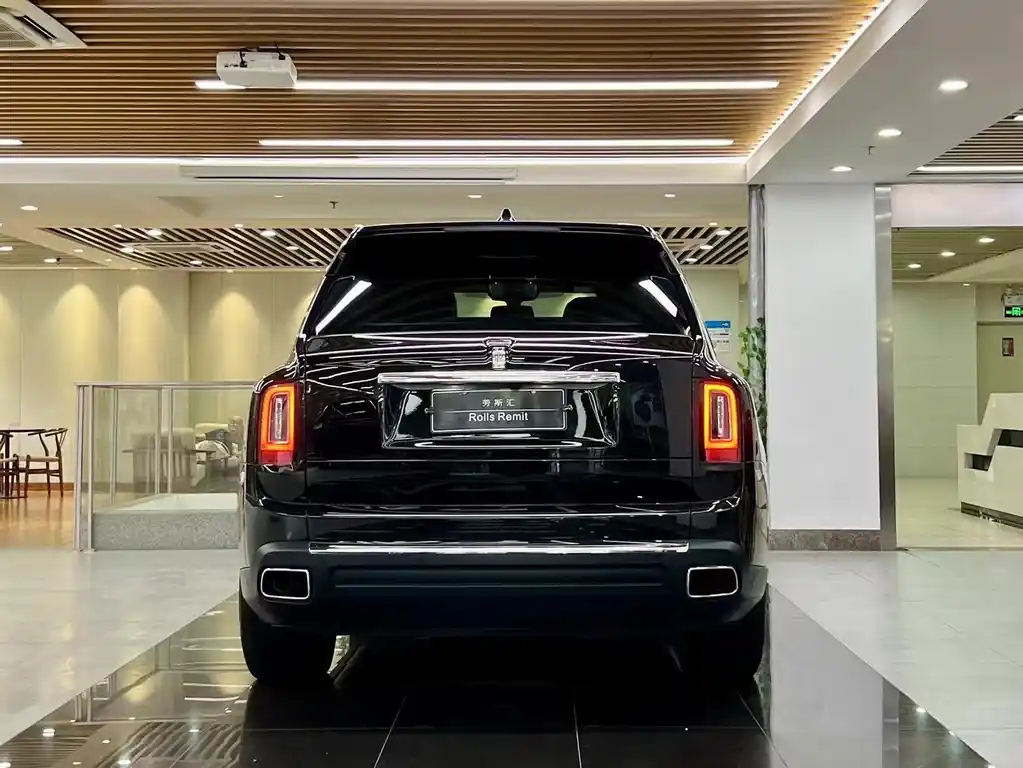 ROLLS-ROYCE CULLINAN