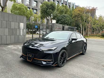 长安UNI-V 2022款 1.5T 运动版