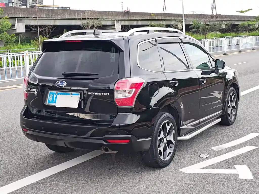 Subaru Forester 2015 2.0i