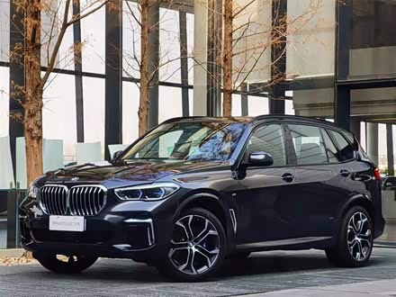 宝马X5 2022款 xDrive 40Li 尊享型M运动套装