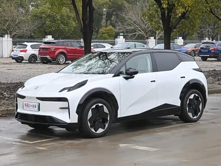 极氪X 2023款 后驱YOU版 4座