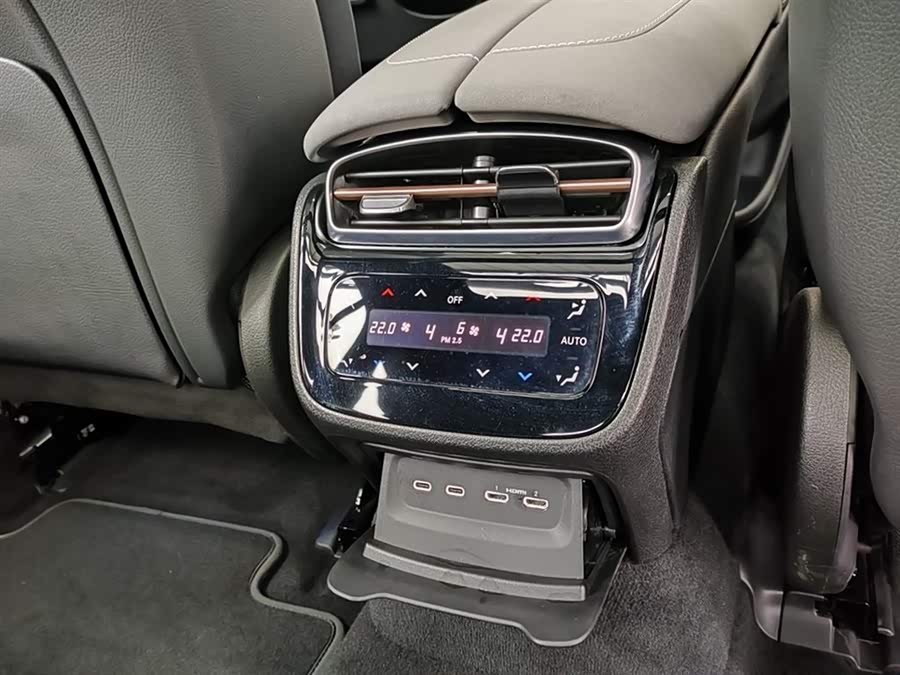 点击查看原图 车300二手车图片
