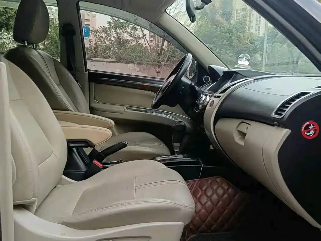 MITSUBISHI PAJERO JINCHANG