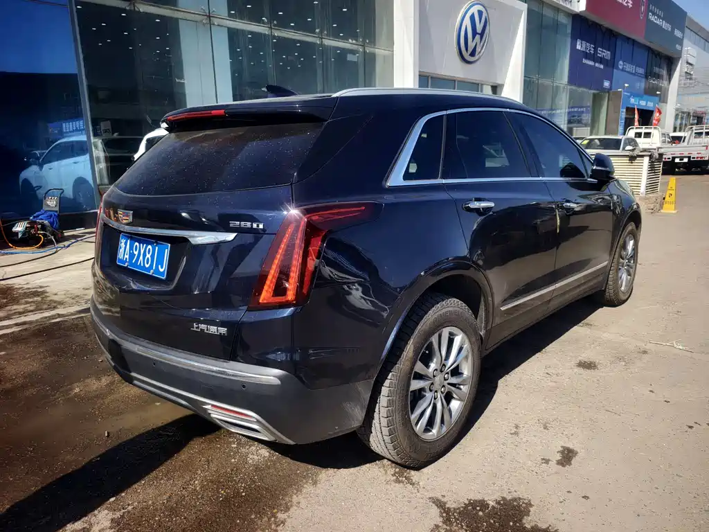 CADILLAC XT5
