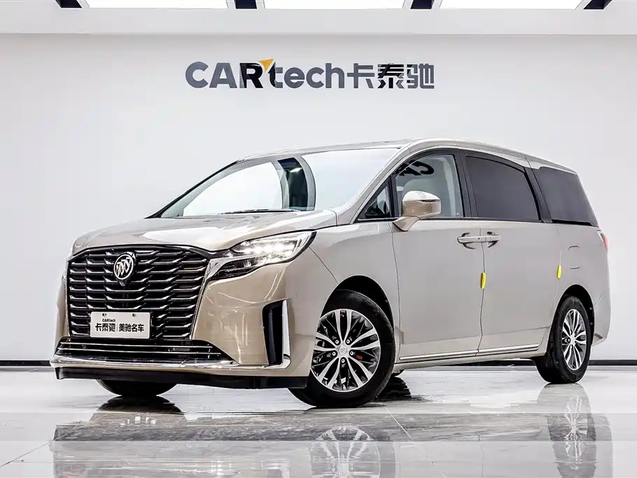 Buick GL8 2023 ES Land Комфорт Тип 39900 km 2023