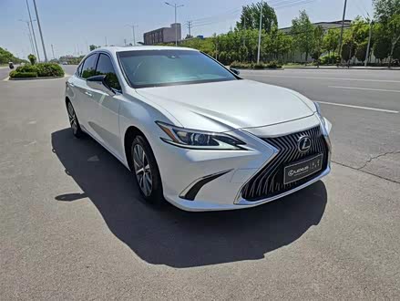 雷克萨斯ES 2020款 200 卓越版