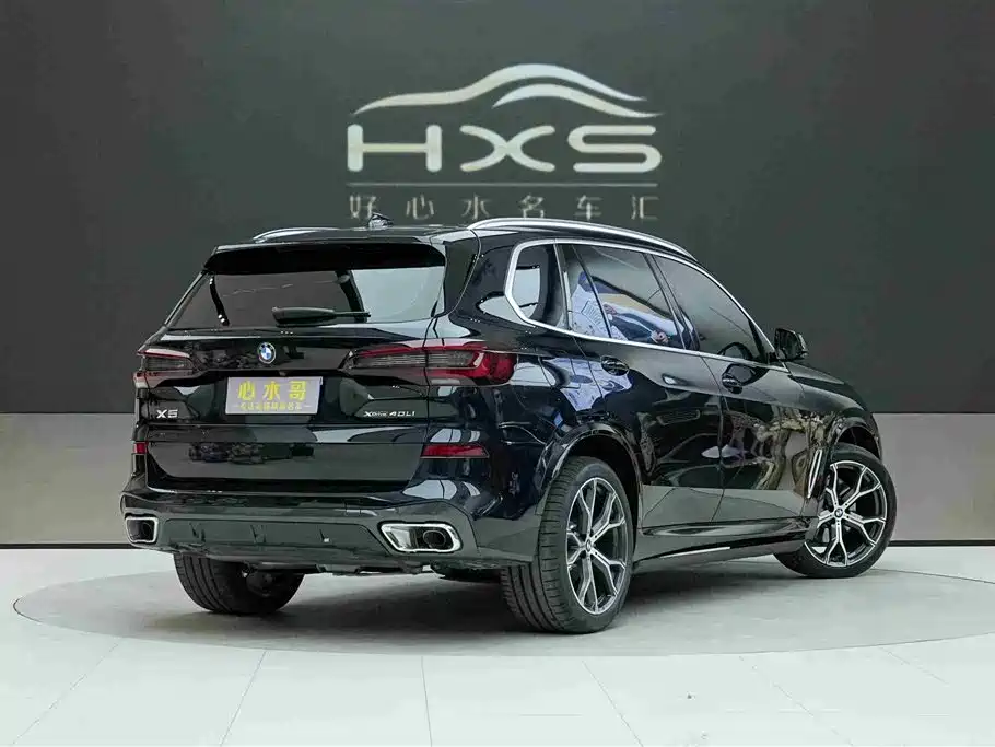 BMW X5 2022 xDrive 40Li M Sport