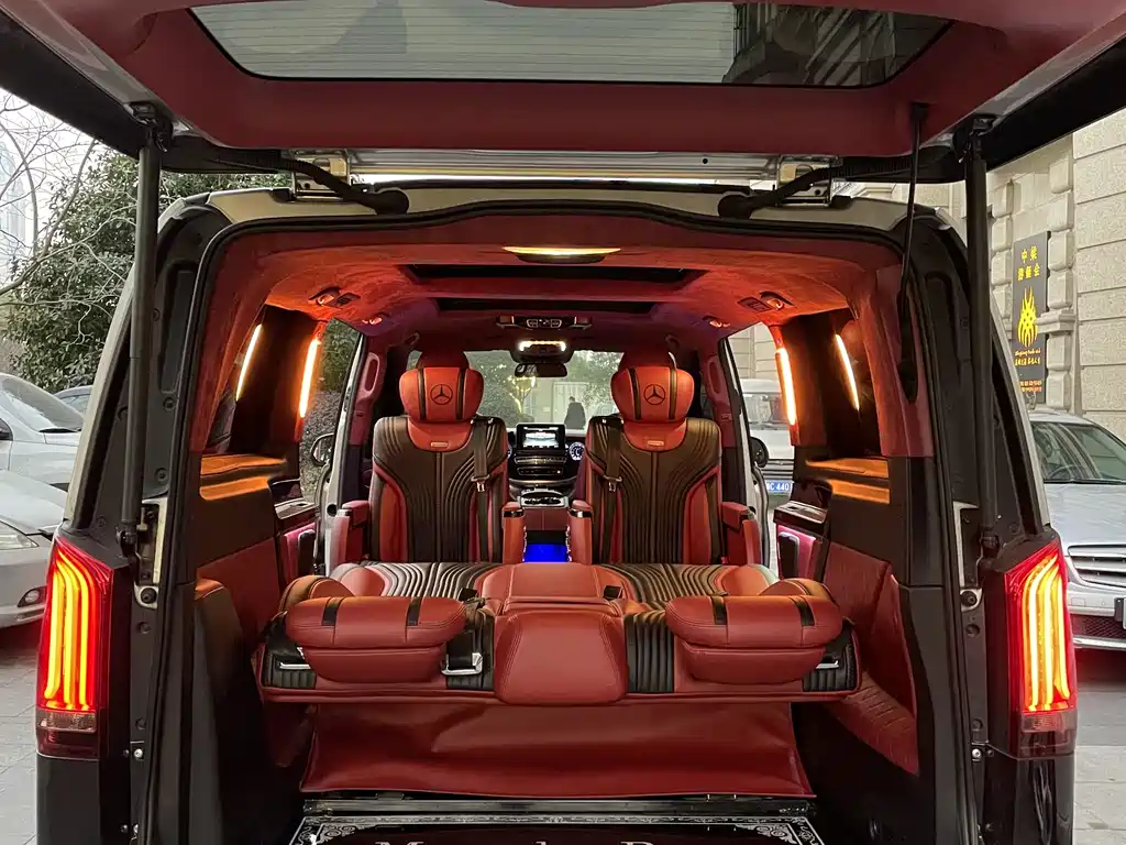 MERCEDES-BENZ V CLASS