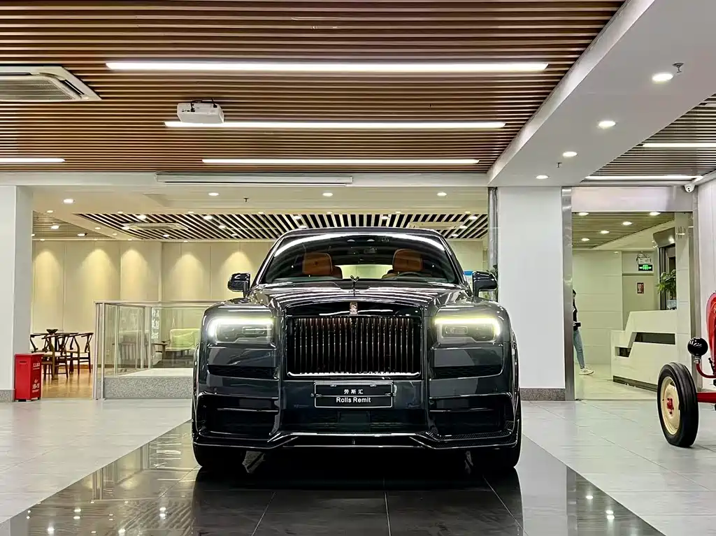 ROLLS-ROYCE CULLINAN