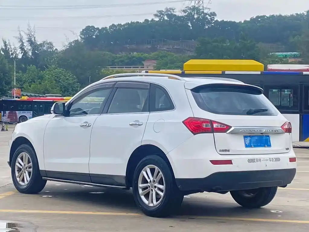 ZOTYE  T600